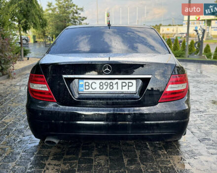 Мерседес Ц-Класс 2011 в Львове на Automoto.ua Черный Мерседес Ц-Класс, объемом двигателя 1.8 л и пробегом 129 тыс. км за 10800 $, фото 5 на Automoto.ua