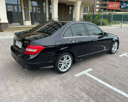 Чорний Мерседес Ц-Клас, об'ємом двигуна 3 л та пробігом 105 тис. км за 13000 $, фото 24 на Automoto.ua