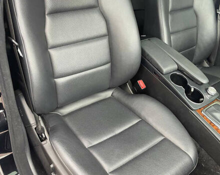 Черный Мерседес Ц-Класс, объемом двигателя 3 л и пробегом 105 тыс. км за 11555 $, фото 26 на Automoto.ua