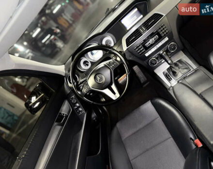 Чорний Мерседес Ц-Клас, об'ємом двигуна 1.8 л та пробігом 280 тис. км за 11999 $, фото 31 на Automoto.ua