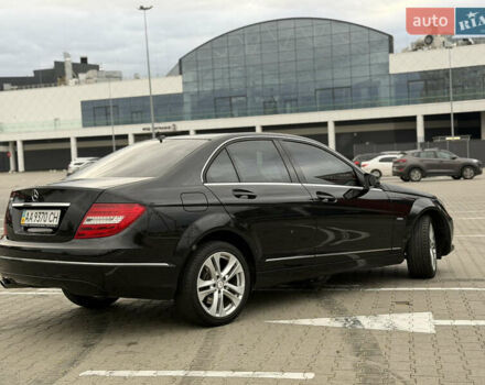 Черный Мерседес Ц-Класс, объемом двигателя 1.8 л и пробегом 147 тыс. км за 11950 $, фото 3 на Automoto.ua