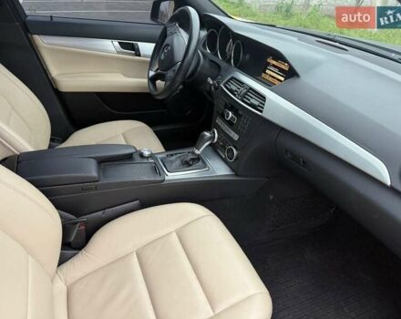 Черный Мерседес Ц-Класс, объемом двигателя 1.8 л и пробегом 59 тыс. км за 14500 $, фото 15 на Automoto.ua