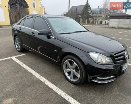 Черный Мерседес Ц-Класс, объемом двигателя 1.8 л и пробегом 59 тыс. км за 14500 $, фото 3 на Automoto.ua