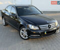 Мерседес Ц-Класс 2011 в Киеве на Automoto.ua Черный Мерседес Ц-Класс, объемом двигателя 1.8 л и пробегом 147 тыс. км за 12000 $, фото 1 на Automoto.ua