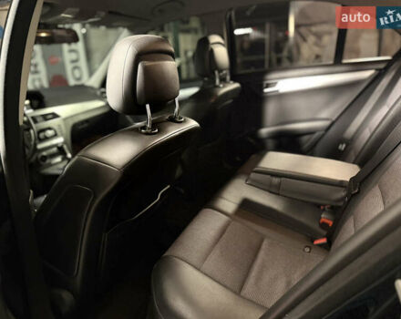 Чорний Мерседес Ц-Клас, об'ємом двигуна 1.8 л та пробігом 280 тис. км за 11999 $, фото 9 на Automoto.ua