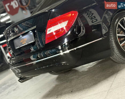 Чорний Мерседес Ц-Клас, об'ємом двигуна 1.8 л та пробігом 280 тис. км за 11999 $, фото 18 на Automoto.ua