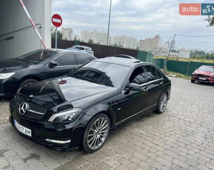 Черный Мерседес Ц-Класс, объемом двигателя 1.8 л и пробегом 126 тыс. км за 14000 $, фото 20 на Automoto.ua