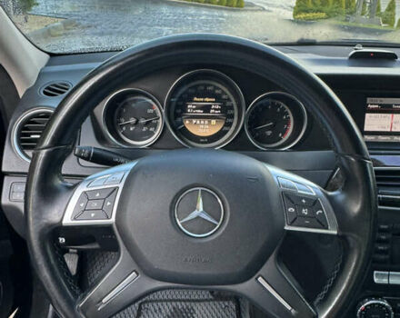 Мерседес Ц-Класс 2011 в Львове на Automoto.ua Черный Мерседес Ц-Класс, объемом двигателя 1.8 л и пробегом 129 тыс. км за 10800 $, фото 14 на Automoto.ua