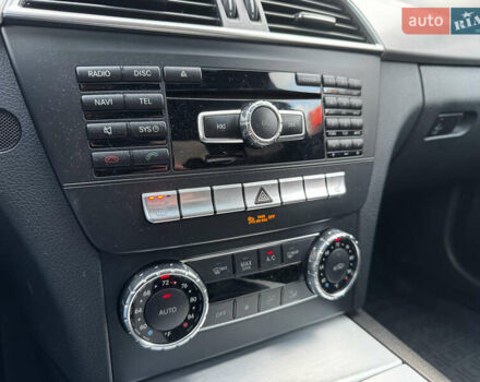 Чорний Мерседес Ц-Клас, об'ємом двигуна 3 л та пробігом 314 тис. км за 9900 $, фото 21 на Automoto.ua