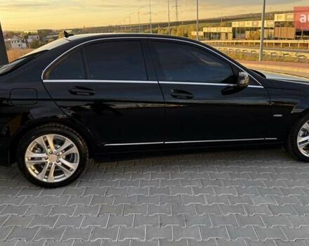 Мерседес Ц-Класс 2012 в Тернополе на Automoto.ua Черный Мерседес Ц-Класс, объемом двигателя 1.8 л и пробегом 174 тыс. км за 11999 $, фото 10 на Automoto.ua