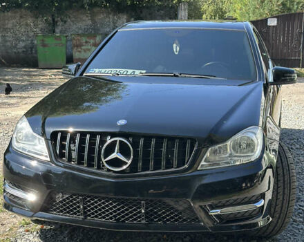 Черный Мерседес Ц-Класс, объемом двигателя 1.8 л и пробегом 223 тыс. км за 11950 $, фото 5 на Automoto.ua