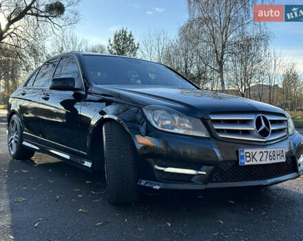 Черный Мерседес Ц-Класс, объемом двигателя 1.8 л и пробегом 229 тыс. км за 9800 $, фото 4 на Automoto.ua