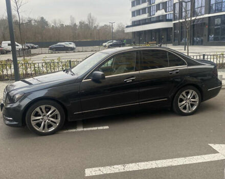 Чорний Мерседес Ц-Клас, об'ємом двигуна 3 л та пробігом 232 тис. км за 12800 $, фото 4 на Automoto.ua