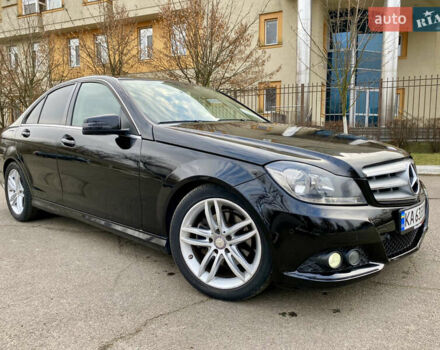 Чорний Мерседес Ц-Клас, об'ємом двигуна 1.8 л та пробігом 135 тис. км за 9900 $, фото 1 на Automoto.ua