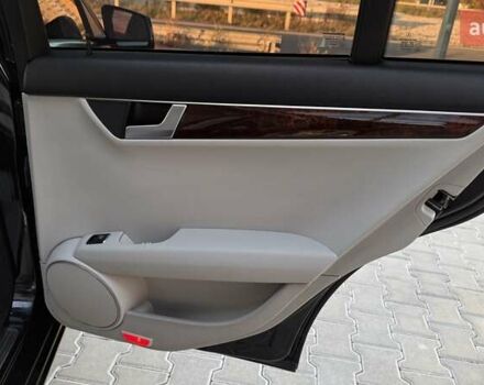 Мерседес Ц-Класс 2012 в Тернополе на Automoto.ua Черный Мерседес Ц-Класс, объемом двигателя 1.8 л и пробегом 174 тыс. км за 11999 $, фото 29 на Automoto.ua