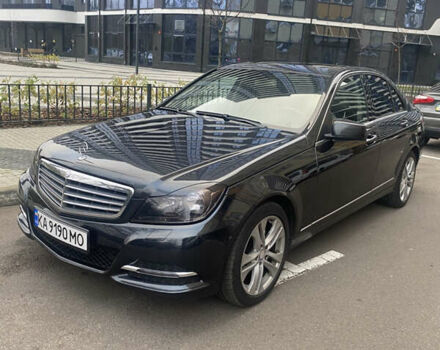 Чорний Мерседес Ц-Клас, об'ємом двигуна 3 л та пробігом 232 тис. км за 12800 $, фото 7 на Automoto.ua