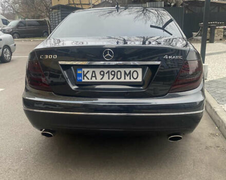 Чорний Мерседес Ц-Клас, об'ємом двигуна 3 л та пробігом 232 тис. км за 12800 $, фото 23 на Automoto.ua