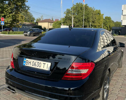 Черный Мерседес Ц-Класс, объемом двигателя 3 л и пробегом 160 тыс. км за 13300 $, фото 2 на Automoto.ua