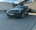 Чорний Мерседес Ц-Клас, об'ємом двигуна 2.15 л та пробігом 327 тис. км за 12800 $, фото 1 на Automoto.ua