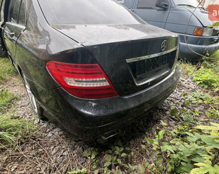 Черный Мерседес Ц-Класс, объемом двигателя 1.8 л и пробегом 189 тыс. км за 5100 $, фото 2 на Automoto.ua