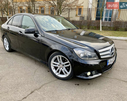 Чорний Мерседес Ц-Клас, об'ємом двигуна 1.8 л та пробігом 135 тис. км за 9900 $, фото 2 на Automoto.ua