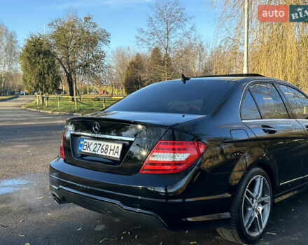 Черный Мерседес Ц-Класс, объемом двигателя 1.8 л и пробегом 229 тыс. км за 9800 $, фото 11 на Automoto.ua