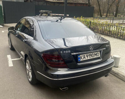 Чорний Мерседес Ц-Клас, об'ємом двигуна 3 л та пробігом 232 тис. км за 12800 $, фото 24 на Automoto.ua