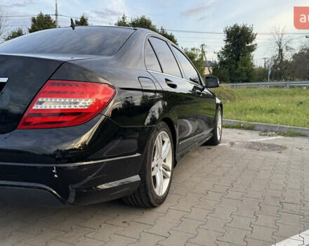 Мерседес Ц-Класс 2012 в Киеве на Automoto.ua Черный Мерседес Ц-Класс, объемом двигателя 1.8 л и пробегом 249 тыс. км за 10900 $, фото 4 на Automoto.ua