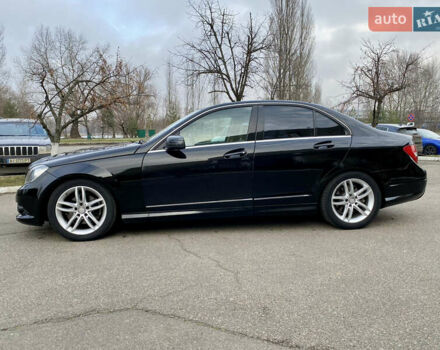 Чорний Мерседес Ц-Клас, об'ємом двигуна 1.8 л та пробігом 135 тис. км за 9900 $, фото 7 на Automoto.ua