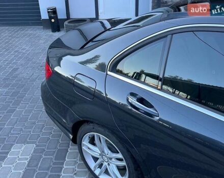Черный Мерседес Ц-Класс, объемом двигателя 1.8 л и пробегом 243 тыс. км за 10900 $, фото 6 на Automoto.ua