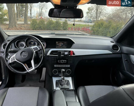 Чорний Мерседес Ц-Клас, об'ємом двигуна 2.15 л та пробігом 225 тис. км за 15200 $, фото 17 на Automoto.ua