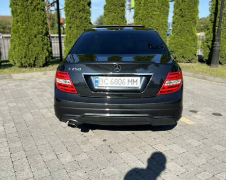Чорний Мерседес Ц-Клас, об'ємом двигуна 1.8 л та пробігом 156 тис. км за 12800 $, фото 16 на Automoto.ua