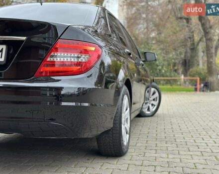 Черный Мерседес Ц-Класс, объемом двигателя 1.6 л и пробегом 208 тыс. км за 12800 $, фото 14 на Automoto.ua