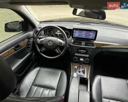 Черный Мерседес Ц-Класс, объемом двигателя 1.6 л и пробегом 208 тыс. км за 12800 $, фото 24 на Automoto.ua