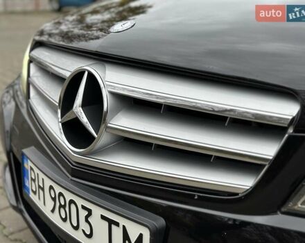 Черный Мерседес Ц-Класс, объемом двигателя 1.6 л и пробегом 208 тыс. км за 12800 $, фото 95 на Automoto.ua