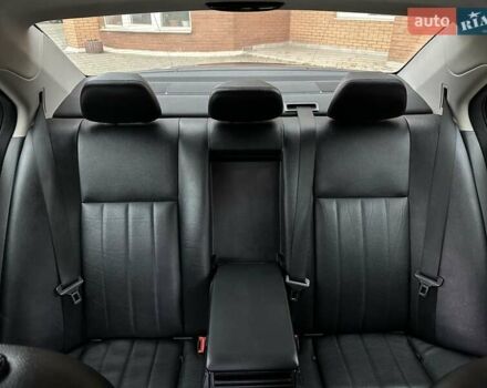 Черный Мерседес Ц-Класс, объемом двигателя 1.6 л и пробегом 208 тыс. км за 12800 $, фото 55 на Automoto.ua