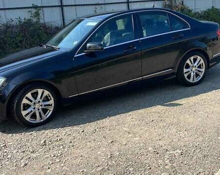 Черный Мерседес Ц-Класс, объемом двигателя 2.2 л и пробегом 182 тыс. км за 17706 $, фото 2 на Automoto.ua