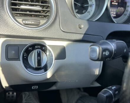 Черный Мерседес Ц-Класс, объемом двигателя 1.8 л и пробегом 154 тыс. км за 12800 $, фото 29 на Automoto.ua