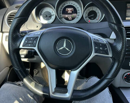 Черный Мерседес Ц-Класс, объемом двигателя 1.8 л и пробегом 154 тыс. км за 12800 $, фото 28 на Automoto.ua