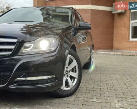 Черный Мерседес Ц-Класс, объемом двигателя 1.6 л и пробегом 208 тыс. км за 12800 $, фото 11 на Automoto.ua