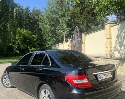 Чорний Мерседес Ц-Клас, об'ємом двигуна 2.1 л та пробігом 214 тис. км за 12900 $, фото 6 на Automoto.ua
