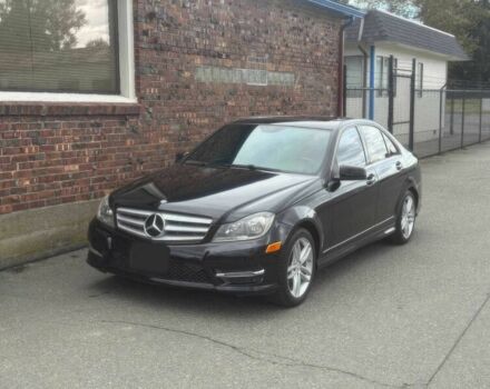 Черный Мерседес Ц-Класс, объемом двигателя 1.8 л и пробегом 87 тыс. км за 5000 $, фото 2 на Automoto.ua