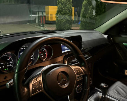 Чорний Мерседес Ц-Клас, об'ємом двигуна 2.2 л та пробігом 220 тис. км за 12400 $, фото 23 на Automoto.ua