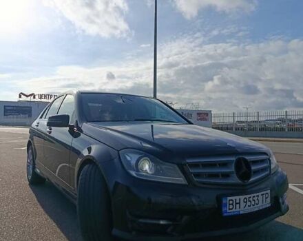 Черный Мерседес Ц-Класс, объемом двигателя 2.14 л и пробегом 213 тыс. км за 13000 $, фото 13 на Automoto.ua
