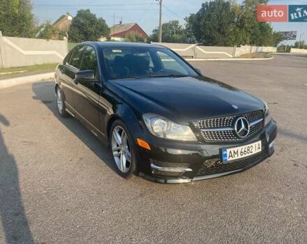 Чорний Мерседес Ц-Клас, об'ємом двигуна 1.8 л та пробігом 139 тис. км за 12000 $, фото 1 на Automoto.ua