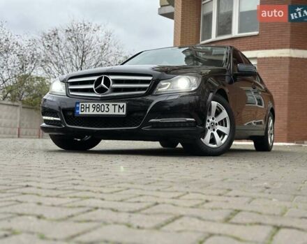 Черный Мерседес Ц-Класс, объемом двигателя 1.6 л и пробегом 208 тыс. км за 12800 $, фото 1 на Automoto.ua