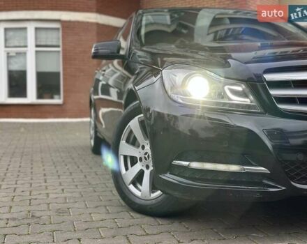 Черный Мерседес Ц-Класс, объемом двигателя 1.6 л и пробегом 208 тыс. км за 12800 $, фото 12 на Automoto.ua