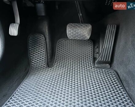 Черный Мерседес Ц-Класс, объемом двигателя 1.6 л и пробегом 208 тыс. км за 12800 $, фото 47 на Automoto.ua