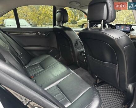 Черный Мерседес Ц-Класс, объемом двигателя 1.6 л и пробегом 208 тыс. км за 12800 $, фото 51 на Automoto.ua