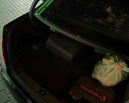 Чорний Мерседес Ц-Клас, об'ємом двигуна 2.2 л та пробігом 220 тис. км за 12400 $, фото 22 на Automoto.ua